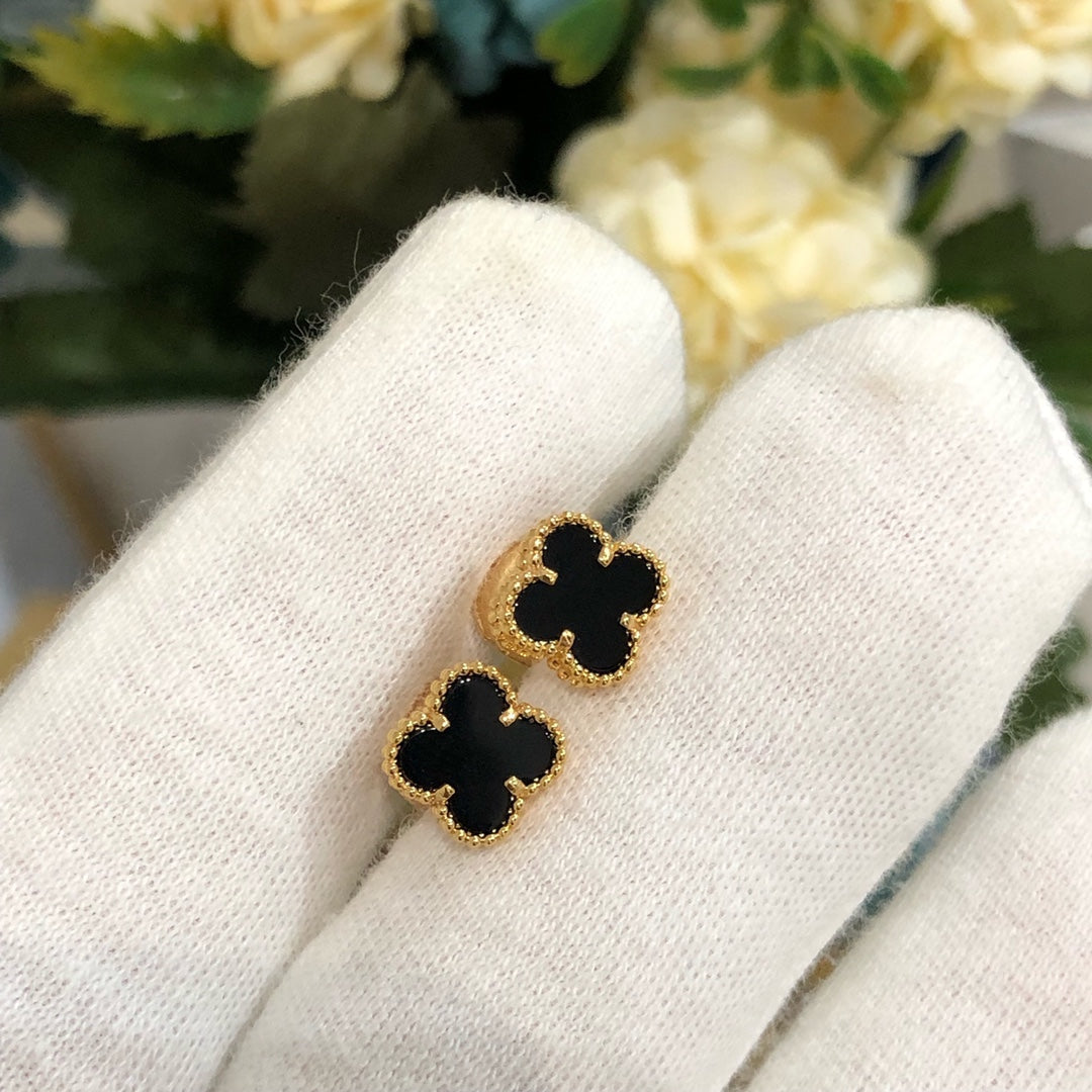 [⭐Luxery]CLOVER MINI GOLD EARRINGS