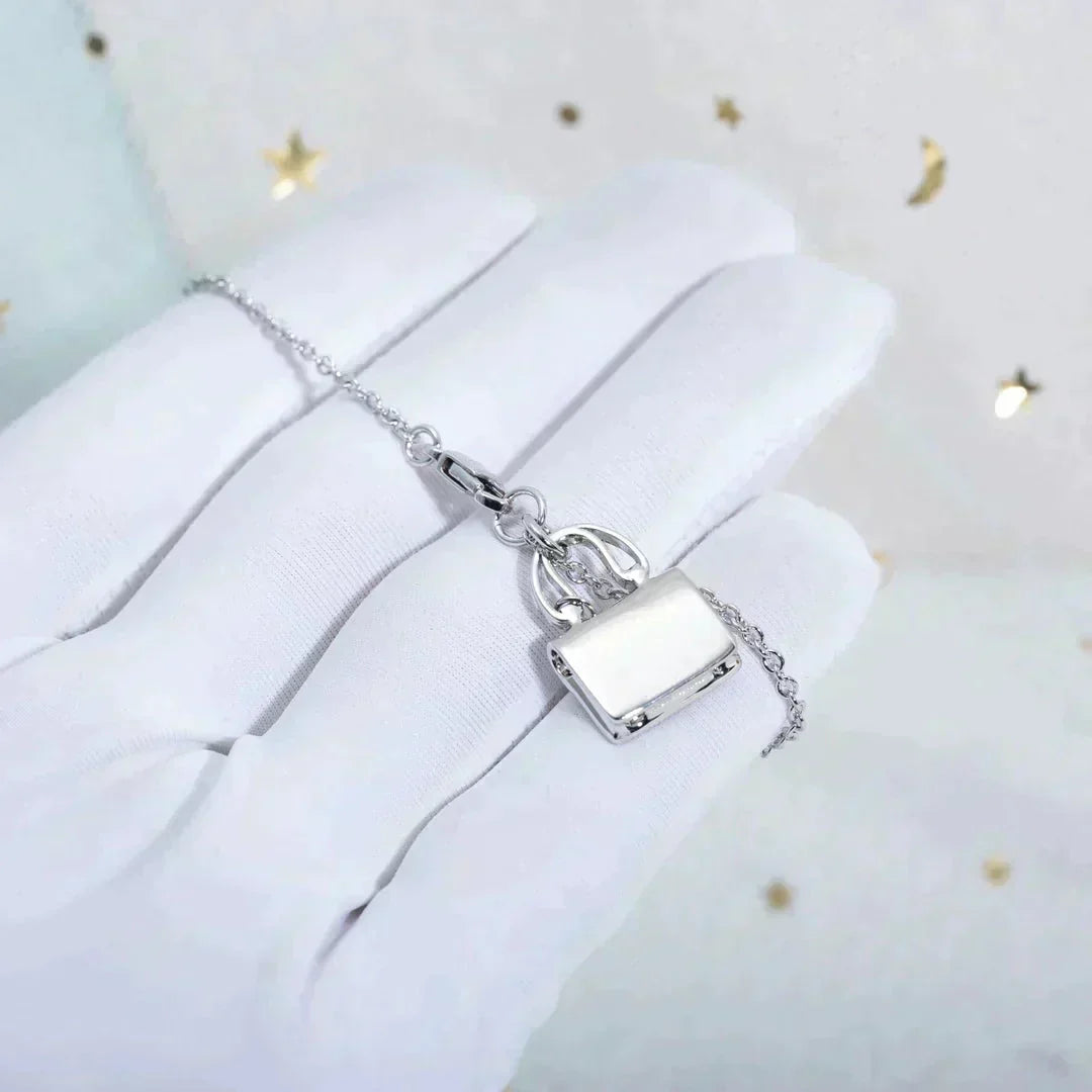 [⭐Luxery]AMULETTE PEDANT SILVER NECKLACE