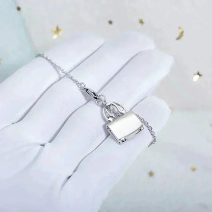 [⭐Luxery]AMULETTE PEDANT SILVER NECKLACE
