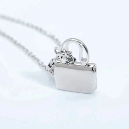 [⭐Luxery]AMULETTE PEDANT SILVER NECKLACE