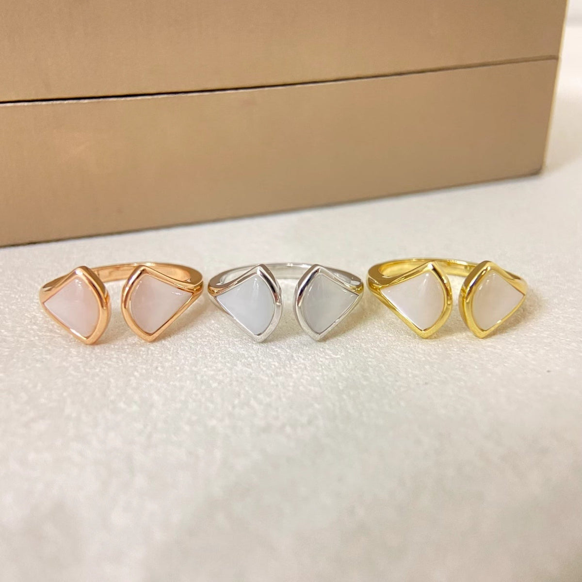 [⭐Luxery]DOUBLE SKIRT PATTERN OPEN RING