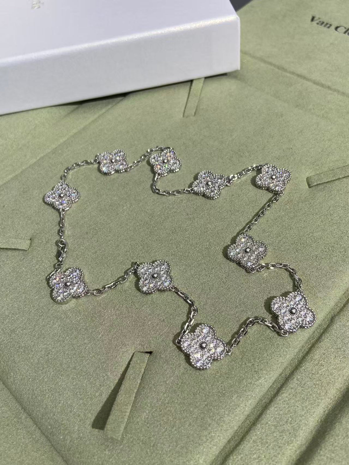 [⭐Luxery]CLOVER 10 MOTIFS  FULL DIAMOND NECKLACE