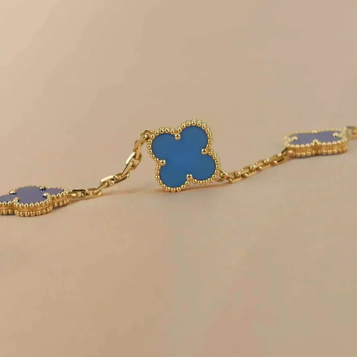 [⭐Luxery] CLOVER 5 MOTIF BLUE AGATE BRACELET COLLECTION