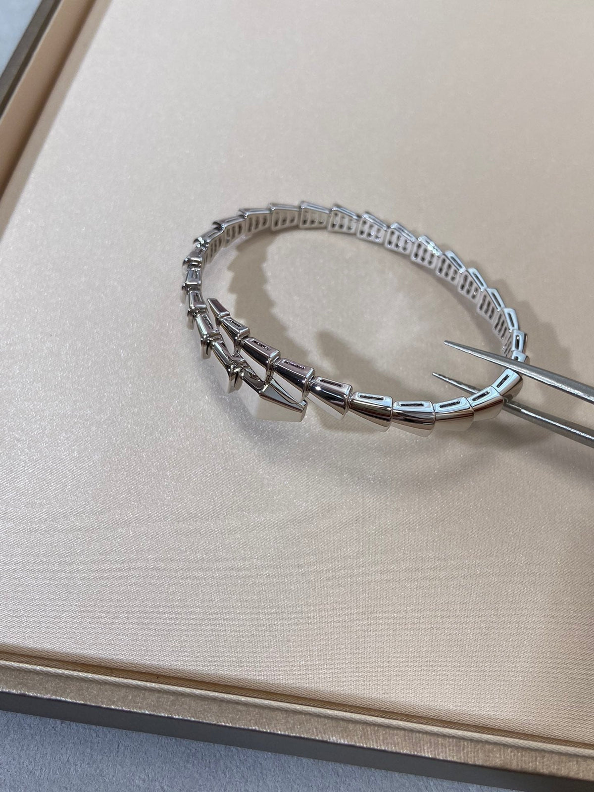 [⭐Luxery]SERPENTI VIPER SILVER BRACELET
