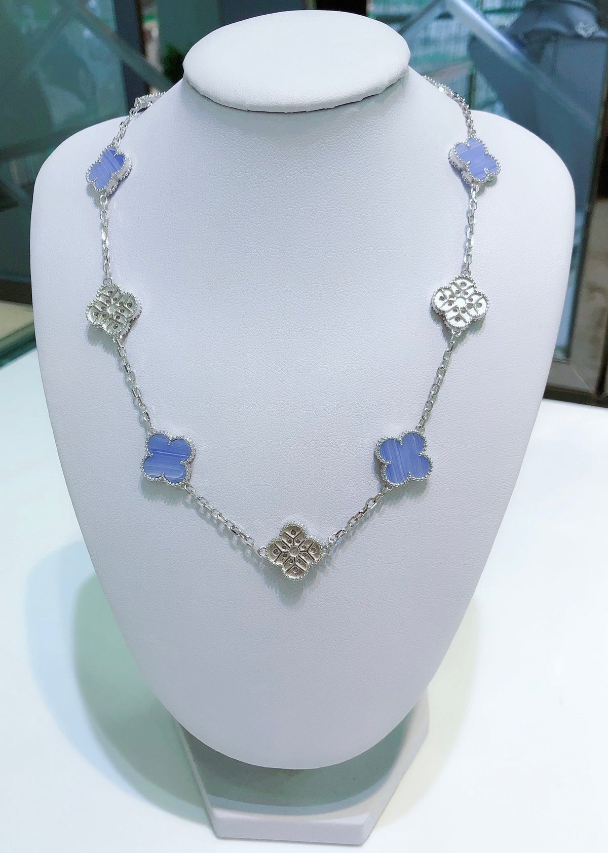 [⭐Luxery]CLOVER 10 MOTIFS CHALCEDONY DIAMONDS SILVER NECKLACE